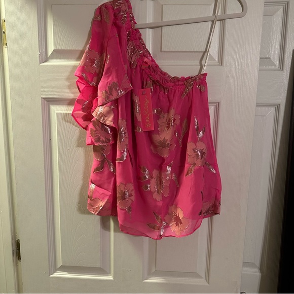 Lilly Pulitzer Tops - NWT XL Lilly Pulitzer Sarahleigh Top